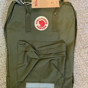 Fjallraven Classic Kånken Backpack (Military Green)